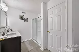 806 20th Ave Pl SE, Hickory, NC 28602 - Photo 35