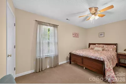 806 20th Avenue Place SE, Hickory, NC 28602 - Photo 29
