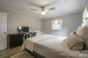 200 Point Cir, Belmont, NC 28012 - Photo 15