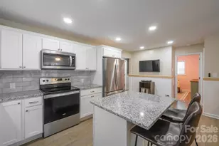 200 Point Cir, Belmont, NC 28012 - Photo 5