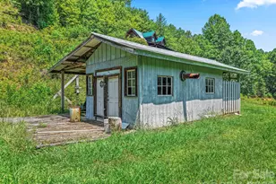 2560 Round Hill Rd, Bryson City, NC 28713 - Photo 41