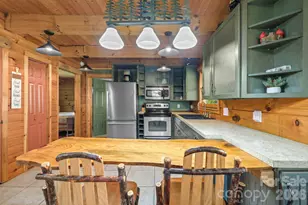 2560 Round Hill Rd, Bryson City, NC 28713 - Photo 7