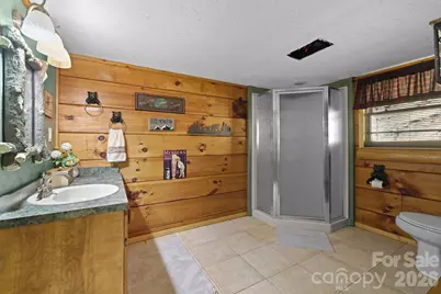 2560 Round Hill Road, Bryson City, NC 28713 - Photo 17