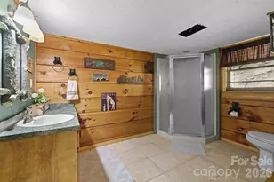 2560 Round Hill Rd, Bryson City, NC 28713 - Photo 17