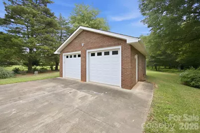 182 Robert Drive, Statesville, NC 28625 - Photo 7