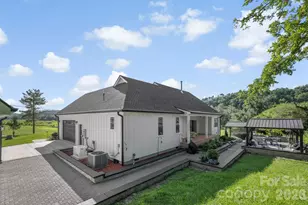 29 Banner Cottages Ln, Mills River, NC 28759 - Photo 13