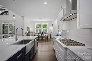 4820 Glen Hollow Ln NE, Hickory, NC 28601 - Photo 19