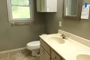 164 Lynch St, Rutherfordton, NC 28139 - Photo 5