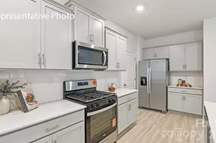 676 13th Ave Dr NE, Hickory, NC 28601 - Photo 9
