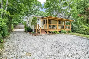 407 Hiawassee Ave, Black Mountain, NC 28711 - Photo 3