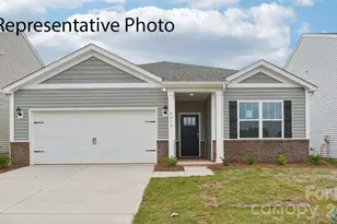 605 17th Ave Dr NE, Hickory, NC 28601 - Photo 1