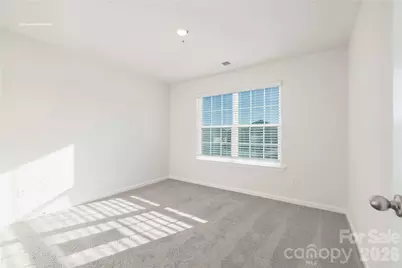 605 17th Avenue Drive NE, Hickory, NC 28601 - Photo 3