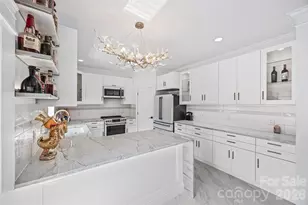 9827 Potter Rd, Matthews, NC 28104 - Photo 5