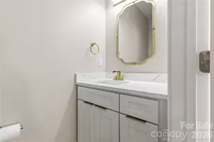 709 Pennsylvania Ave, Charlotte, NC 28216 - Photo 15