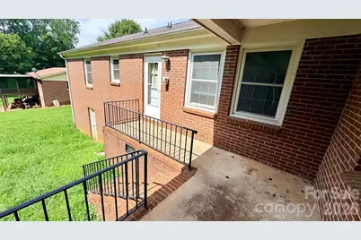2808 28th Street NE, Hickory, NC 28601 - Photo 13