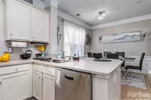 2074 Ayrsley Town Blvd, Charlotte, NC 28273 - Photo 5