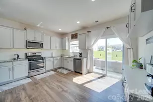 9609 Margrave Dr, Gastonia, NC 28056 - Photo 5