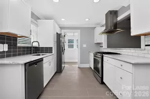 3945 Winfield Dr, Charlotte, NC 28205 - Photo 5