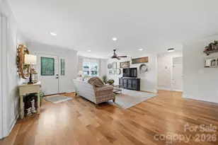 2404 23rd St Dr NE, Hickory, NC 28601 - Photo 5