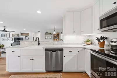 2404 23rd Street Drive NE, Hickory, NC 28601 - Photo 13