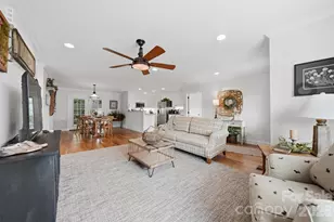2404 23rd St Dr NE, Hickory, NC 28601 - Photo 7