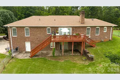 100 Oakridge Drive, Morganton, NC 28655 - Photo 3