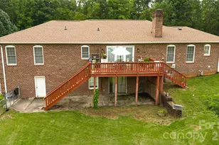 100 Oakridge Dr, Morganton, NC 28655 - Photo 3
