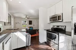 2508 Rozzelles Ferry Rd, Charlotte, NC 28208 - Photo 13