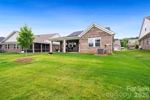 9427 Liberty Hill Dr, Charlotte, NC 28227 - Photo 31