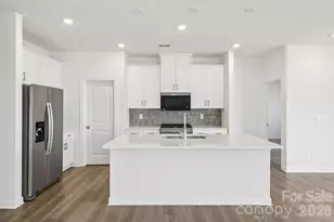 313 Hilsaw Ln, York, SC 29745 - Photo 7