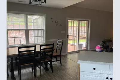 2478 23rd Street NE, Hickory, NC 28601 - Photo 9