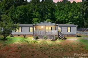 199 Sable Ln, Thomasville, NC 27360 - Photo 1