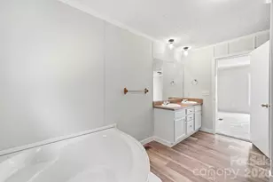 1006 Canada Dr, Dallas, NC 28034 - Photo 27