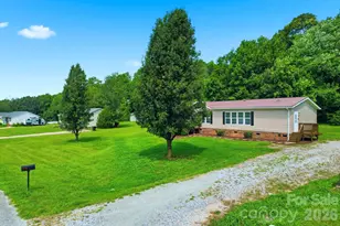 1006 Canada Dr, Dallas, NC 28034 - Photo 3