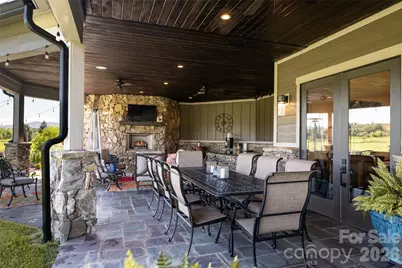 660 Pleasant Grove Road, Hendersonville, NC 28739 - Photo 39