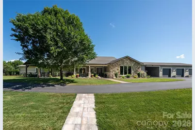660 Pleasant Grove Road, Hendersonville, NC 28739 - Photo 3