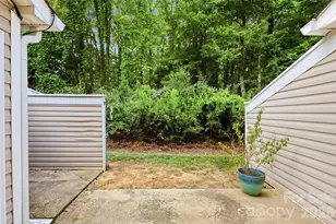 1323 Anthem Ct, Charlotte, NC 28205 - Photo 31