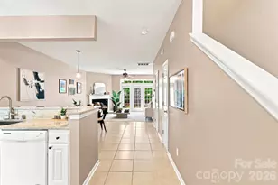 1323 Anthem Ct, Charlotte, NC 28205 - Photo 3