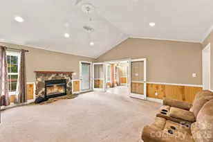 199 Bethlehem Manufacturing Ln, Hickory, NC 28601 - Photo 3
