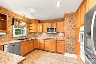 199 Bethlehem Manufacturing Ln, Hickory, NC 28601 - Photo 5