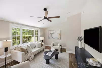 8223 Knollwood Circle, Charlotte, NC 28213 - Photo 11