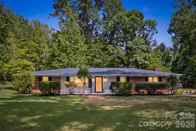 8223 Knollwood Circle, Charlotte, NC 28213 - Photo 1