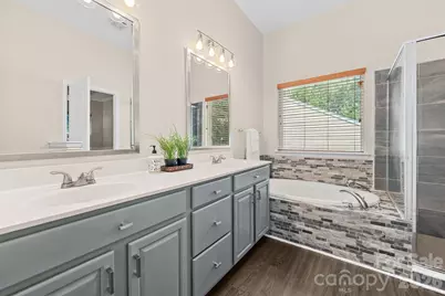 3813 Quiet Creek Circle, Charlotte, NC 28213 - Photo 17