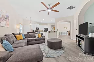 3813 Quiet Creek Cir, Charlotte, NC 28213 - Photo 11