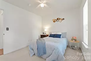 8019 Shiny Meadow Ln, Charlotte, NC 28215 - Photo 11