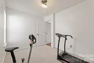 8019 Shiny Meadow Ln, Charlotte, NC 28215 - Photo 13