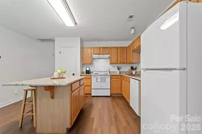 8019 Shiny Meadow Lane, Charlotte, NC 28215 - Photo 21