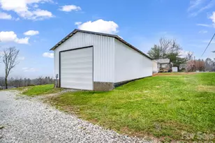 1086 Carters Ridge Rd, Spruce Pine, NC 28777 - Photo 41