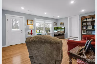 1086 Carters Ridge Road, Spruce Pine, NC 28777 - Photo 7