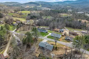 1086 Carters Ridge Rd, Spruce Pine, NC 28777 - Photo 47